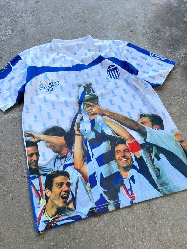 Other Greece 2004 European Champion football tee Size US M / EU 48-50 / 2 - 2 Thumbnail