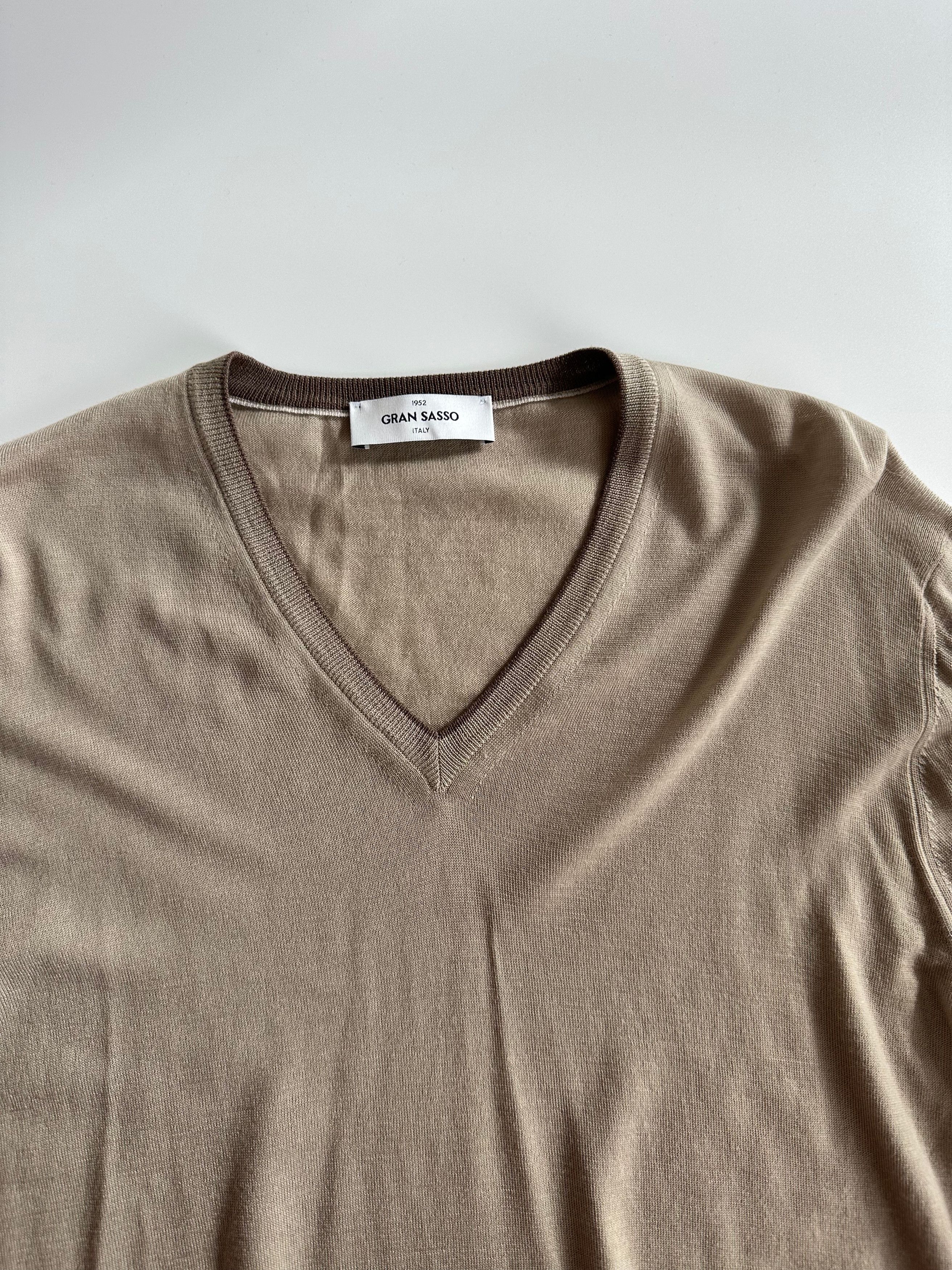 Gran Sasso Gran Sasso 100% Wool V neck beige sweater jumper Size US L / EU 52-54 / 3 - 4 Thumbnail