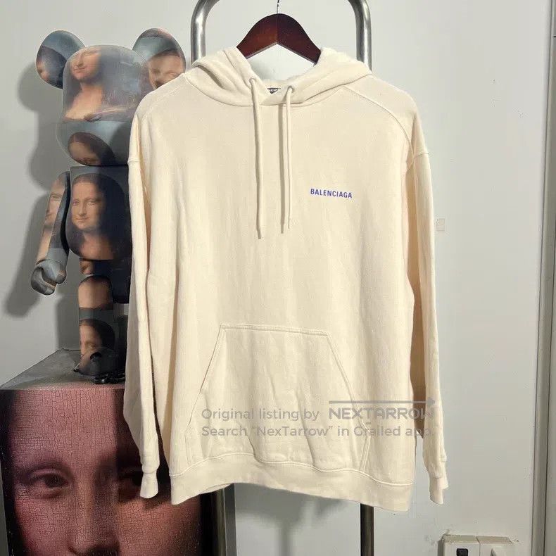 Balenciaga Balenciaga Sweatshirt with Logo on Back Size US S / EU 44-46 / 1 - 1 Thumbnail