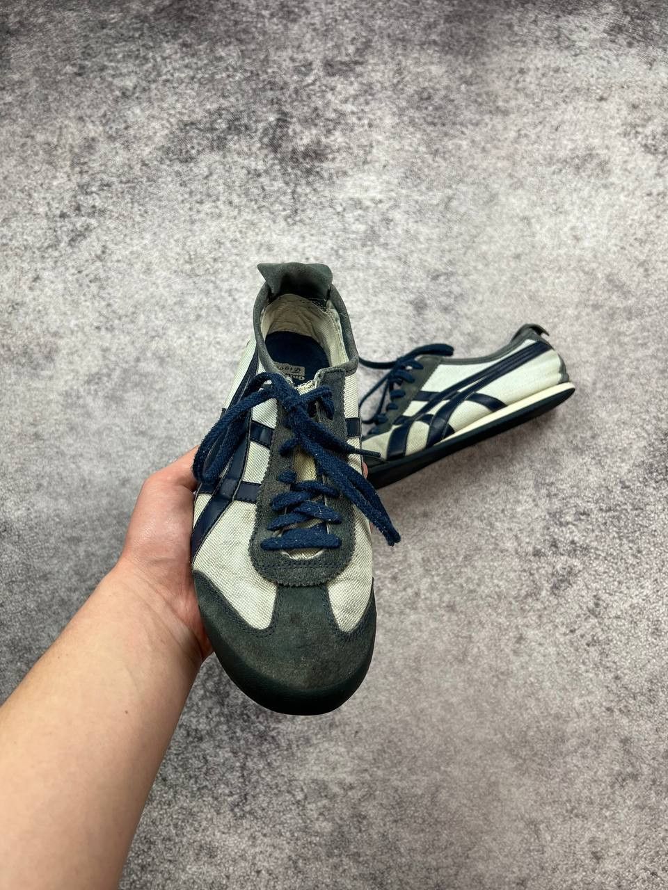 Onitsuka Tiger Asics Onitsuka Tiger Mexico 66 Low Top Sneakers Vintage Size US 11 / EU 44 - 2 Thumbnail