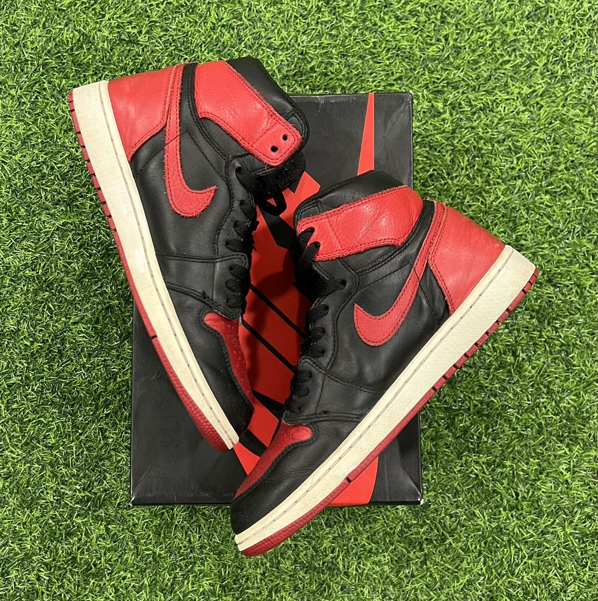 Jordan Brand 2016 Jordan 1 High Og Bred Size US 8.5 / EU 41-42 - 2 Thumbnail
