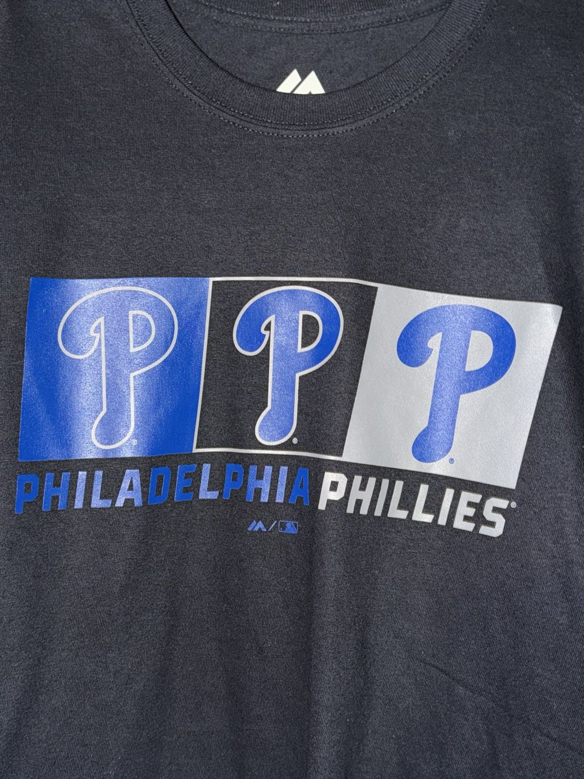Majestic Majestic MLB Philadelphia Phillies Graphic Tee Mens XL Size US XL / EU 56 / 4 - 6 Thumbnail