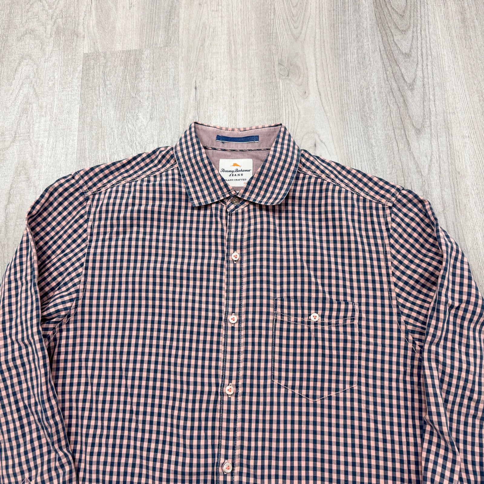 Tommy Bahama Tommy Bahama Jeans Shirt Men's Medium Pink Blue Plaid Check Size US M / EU 48-50 / 2 - 1 Thumbnail