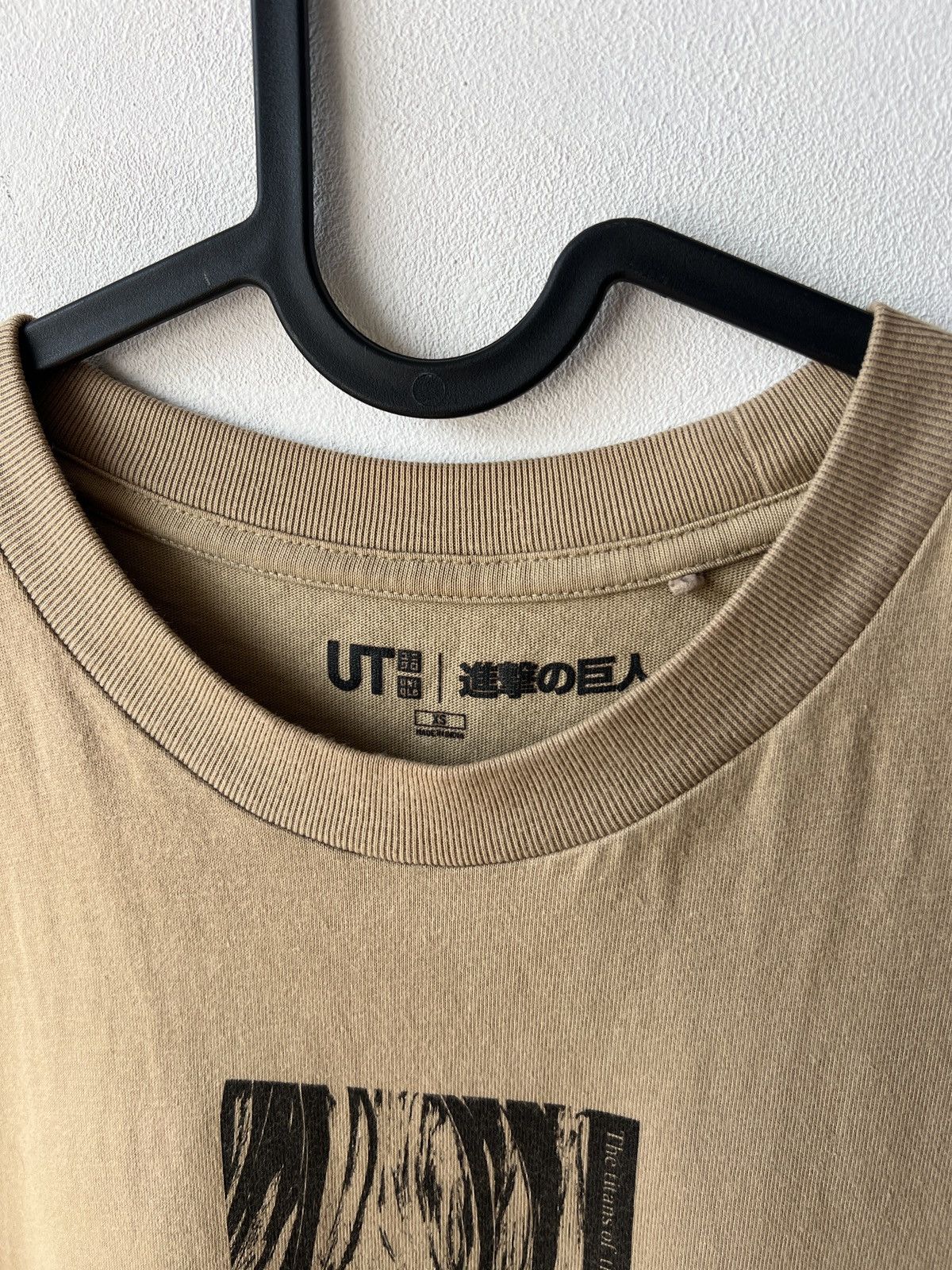 Uniqlo Uniqlo Mens x Attack of Titan Eren Anime size XS-S RARE Size US XS / EU 42 / 0 - 5 Thumbnail