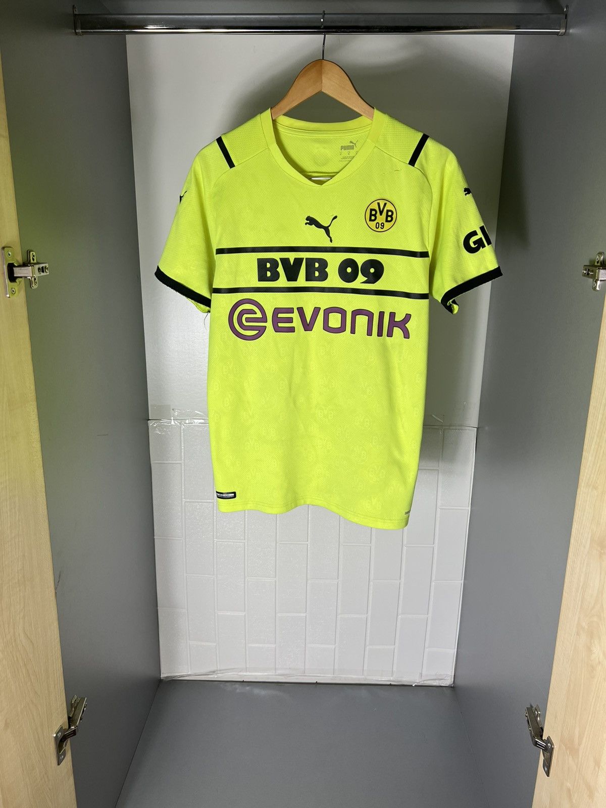 Puma VINTAGE PUMA FC BORUSSIA DORTMUND GERMANY SOCCER JERSEY Y2K Size US M / EU 48-50 / 2 - 7 Thumbnail