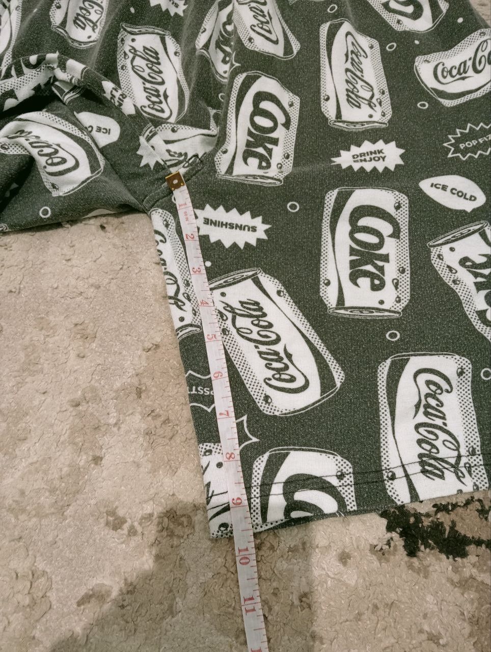 Coca Cola VINTAGE COCA COLA OVERPRINT SHORTPANTS Size US 28 / EU 44 - 12 Thumbnail