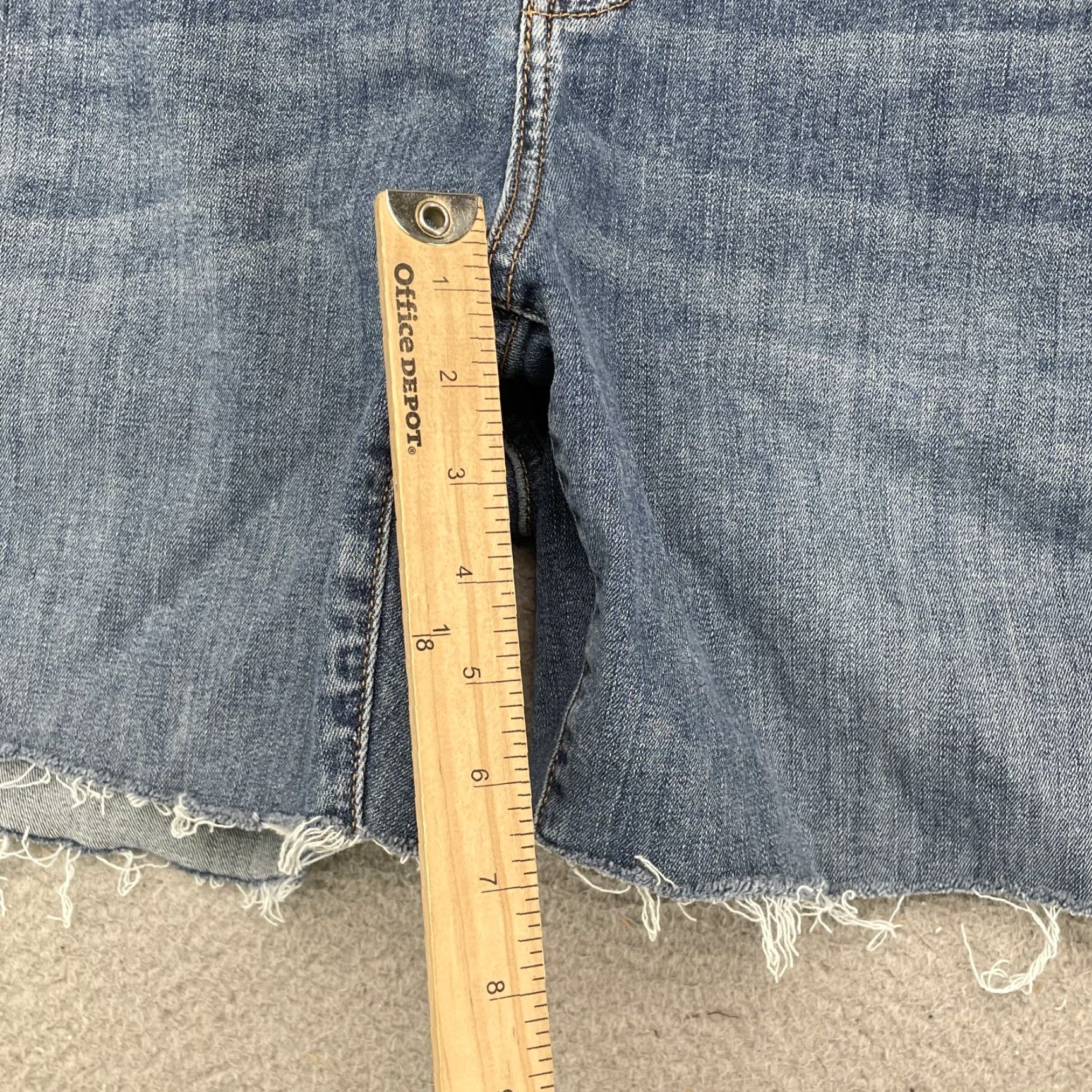 Vintage Lane Bryant Women's Jean Shorts 24 Raw Cut Y2K 90's American Preppy Summer Rodeo Size 42" / US 20 - 3 Thumbnail