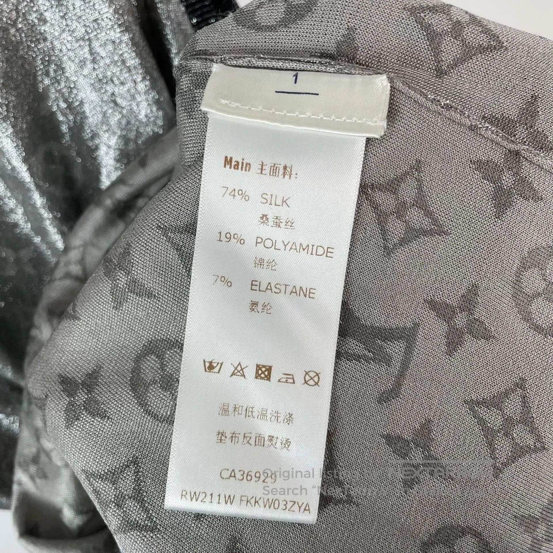 Louis Vuitton Louis Vuitton Silver Metallic Sleeveless Vest Top. Size XS / US 0-2 / IT 36-38 - 6 Thumbnail