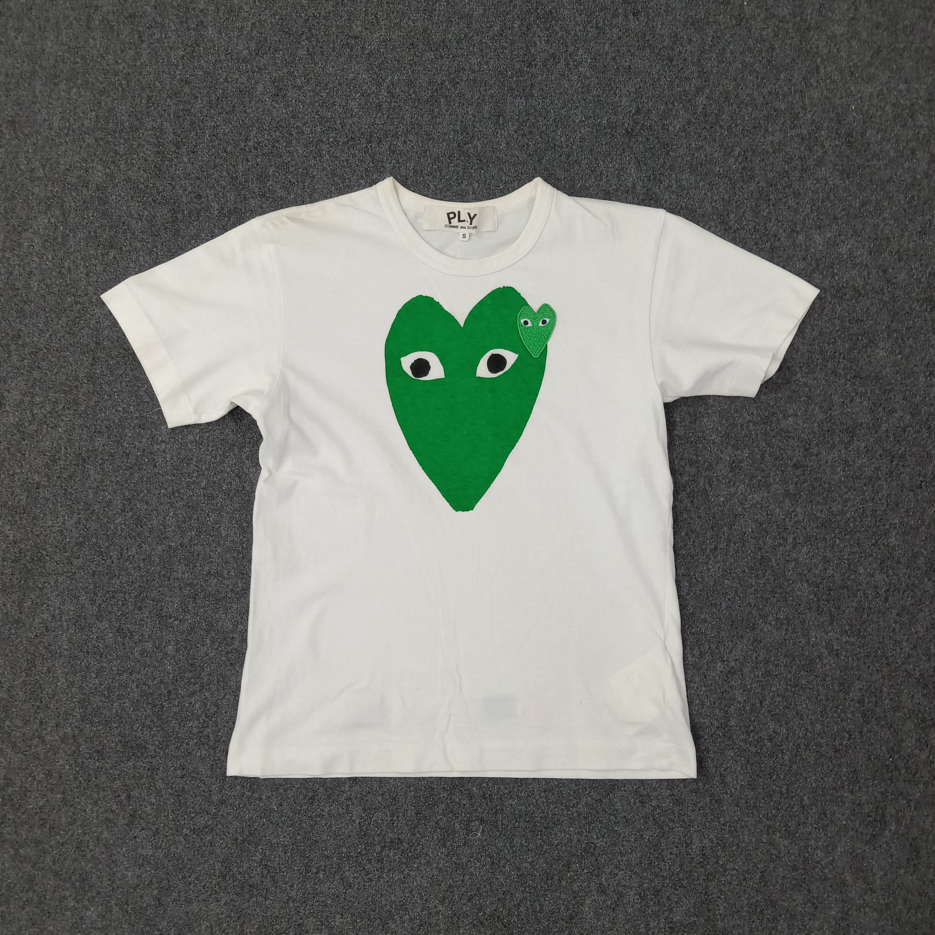 Comme des Garcons PLAY COMME des GARÇONS PLAY Japanese Brand Tshirt C239N31 Size US S / EU 44-46 / 1 - 1 Thumbnail