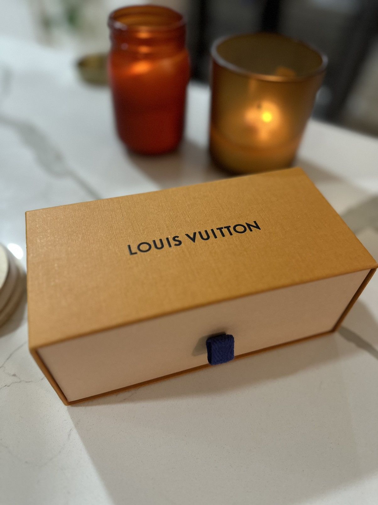 Louis Vuitton Louis Vuitton Edge Gold Sunglasses Size ONE SIZE - 8 Thumbnail