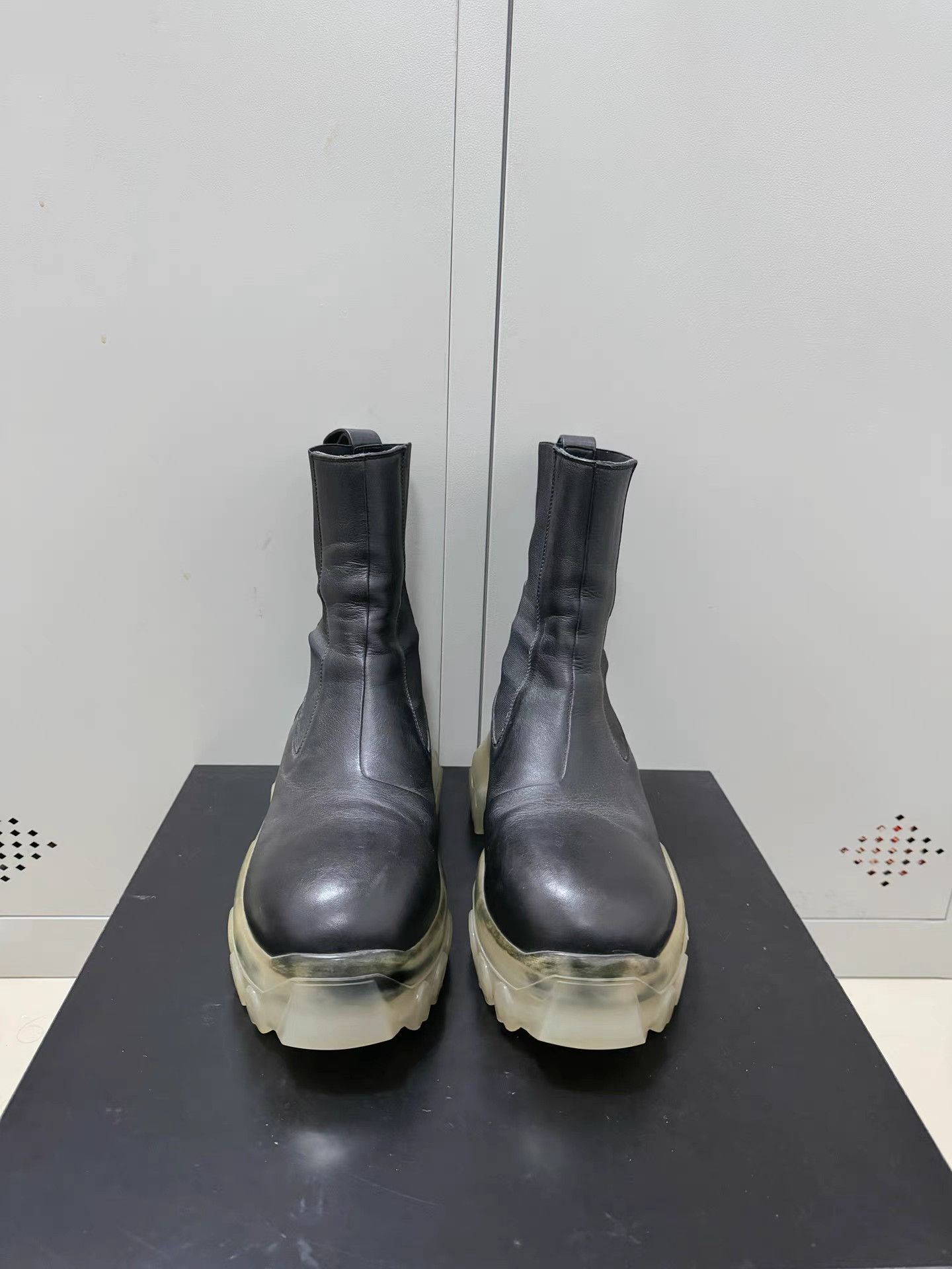 Rick Owens Rick Owens mainline octopus transparent sole Chelsea boots Size US 8 / EU 41 - 2 Thumbnail