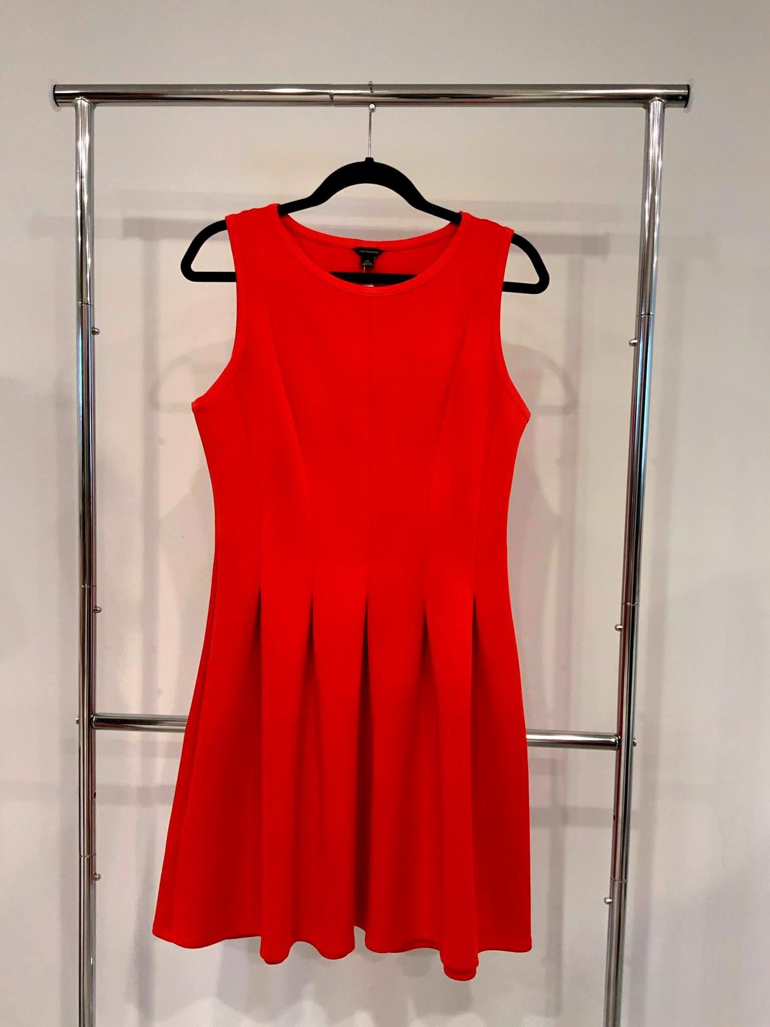Ann Taylor Ann Taylor Red Pleated Dress - Size 10 Size L / US 10 / IT 46 - 1 Thumbnail