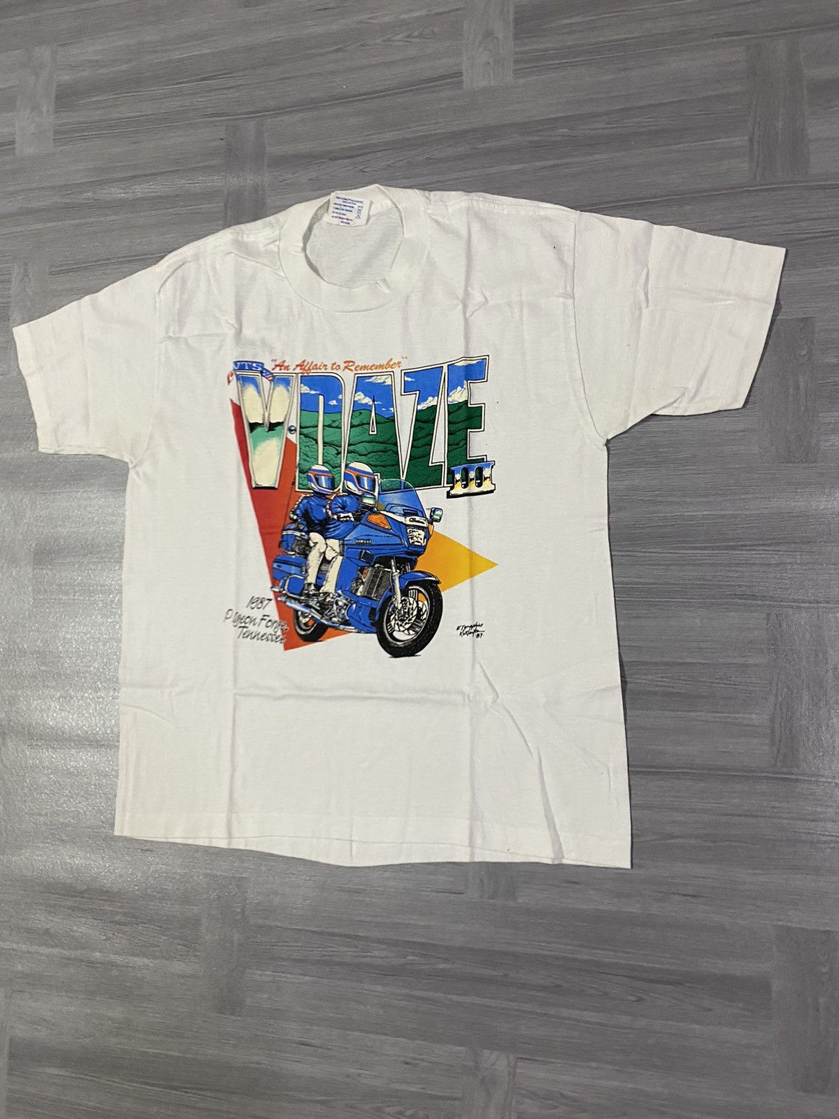 Sports Specialties Vintage 1987 An Alligain to Remember VDAZE ( Yamaha ) Size US L / EU 52-54 / 3 - 2 Thumbnail