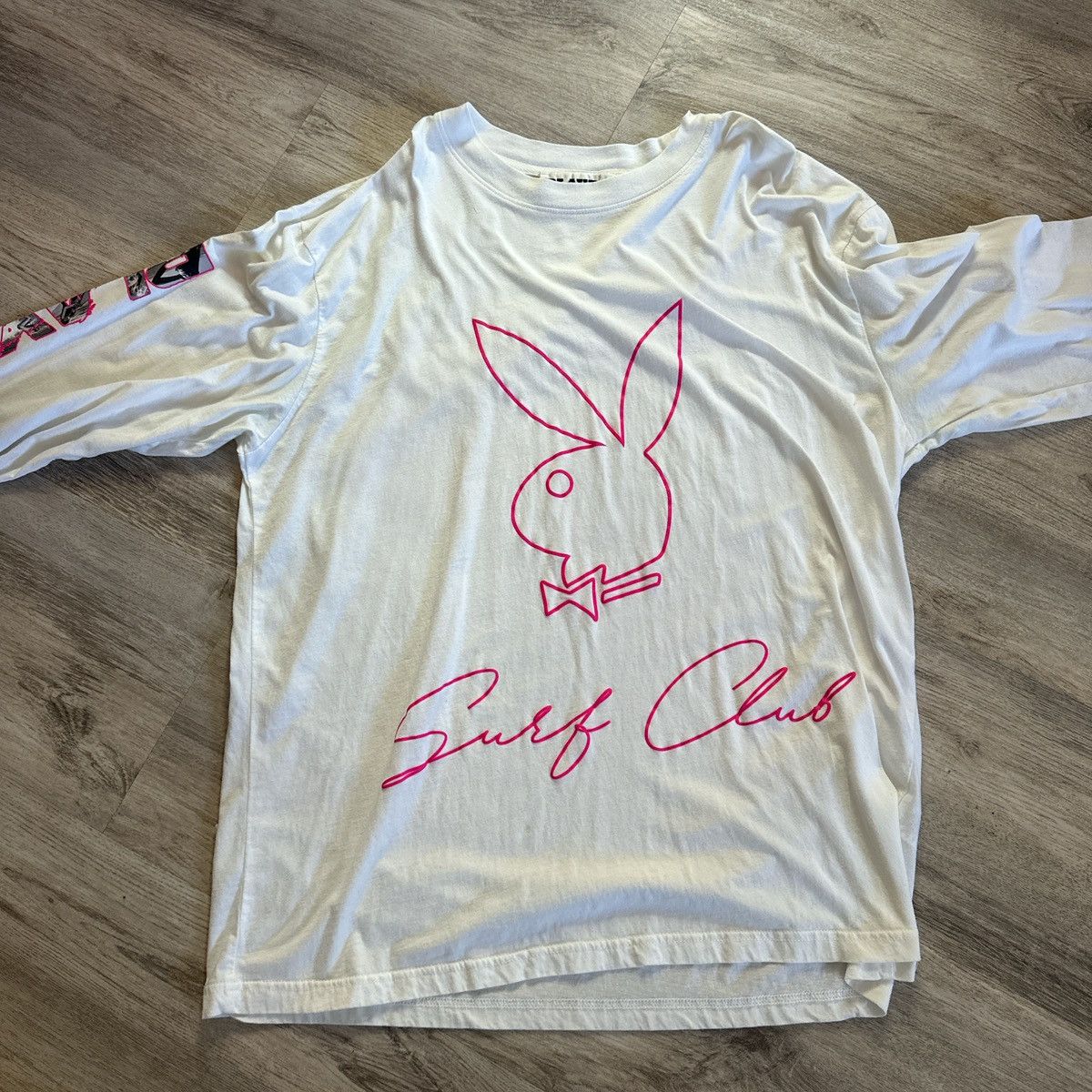 Vintage Playboy "Surf Club" Pink Long Sleeve Graphic Tee Size US XL / EU 56 / 4 - 1 Preview