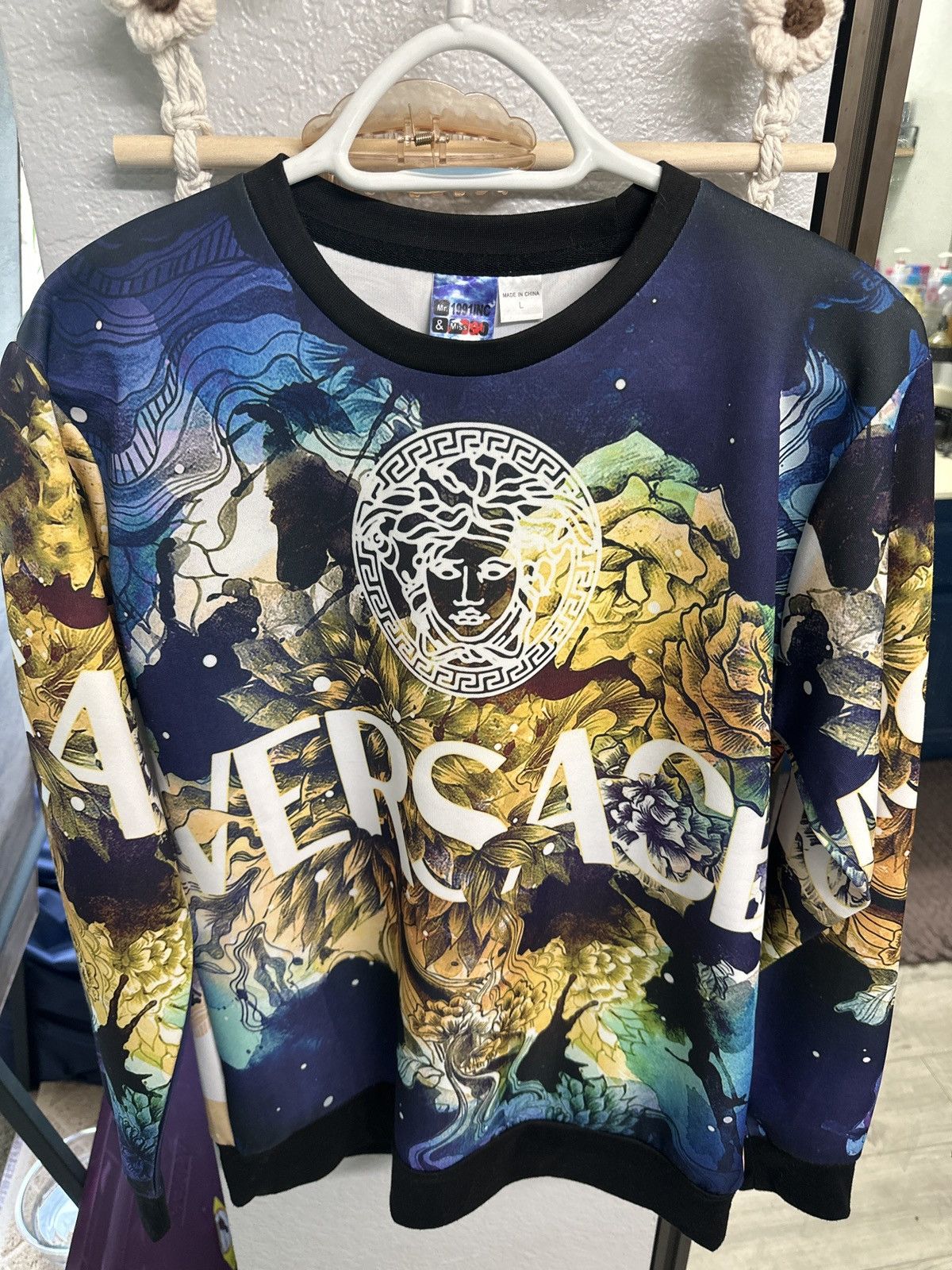 Versace Bootleg Versace Sweatshirt Size US L / EU 52-54 / 3 - 1 Thumbnail