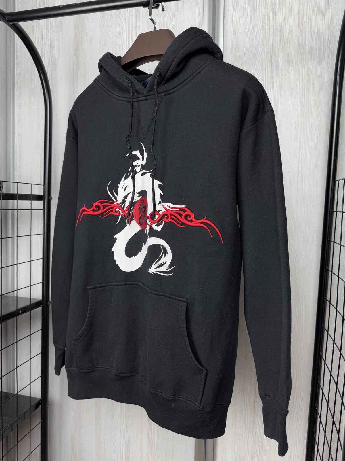 Vintage Vintage Fishbone dragon big logo Y2K faded hoodie Size US L / EU 52-54 / 3 - 5 Thumbnail