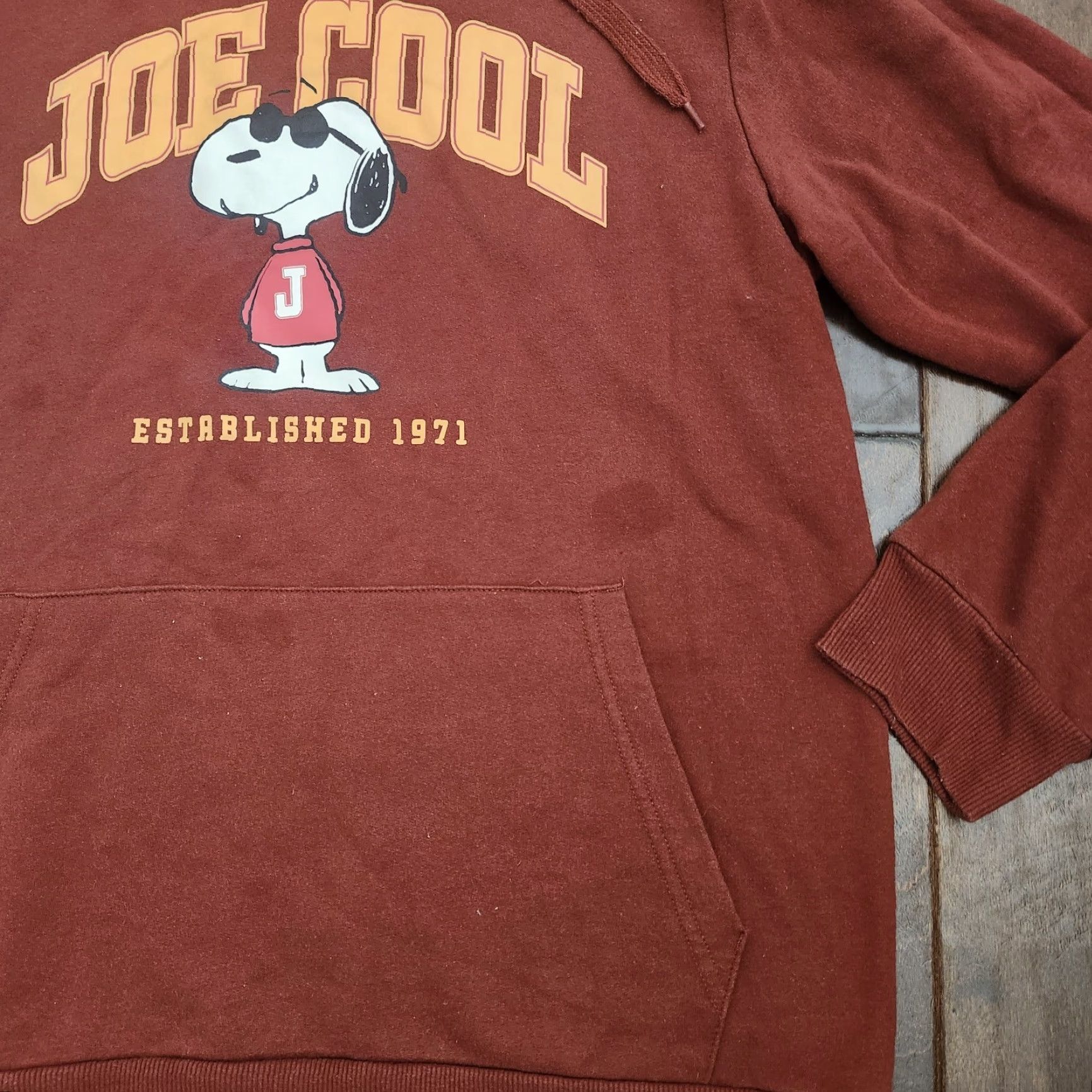 Peanuts Peanuts Snoopy Joe Cool Hoodie Mens Medium Maroon Pullover Cartoon Gift Ideas Socks? Size US M / EU 48-50 / 2 - 3 Thumbnail