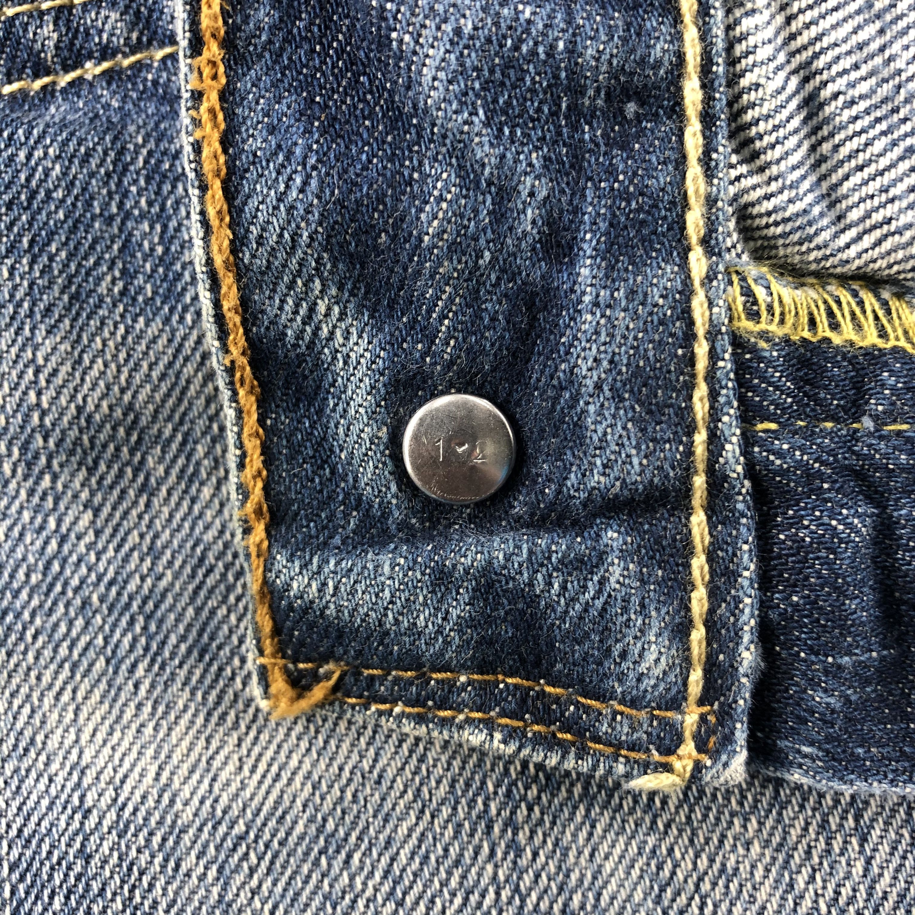Levi's Vintage Levis 501 Denim Jeans-JM953 Size US 33 - 9 Thumbnail