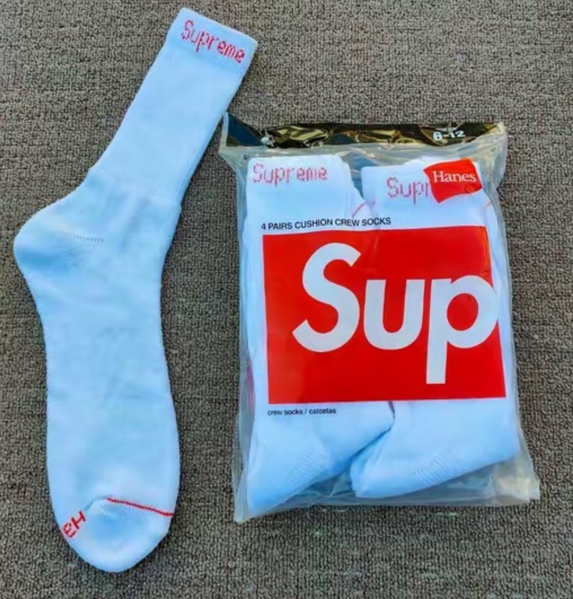Supreme Supreme socks Size ONE SIZE - 1 Preview