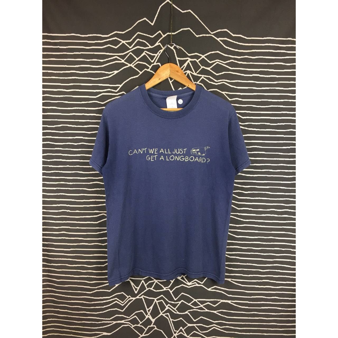 Gildan × Vintage Vtg Y2K Big Wednesday Skip Work And Surf California Tee Size US M / EU 48-50 / 2 - 4 Thumbnail