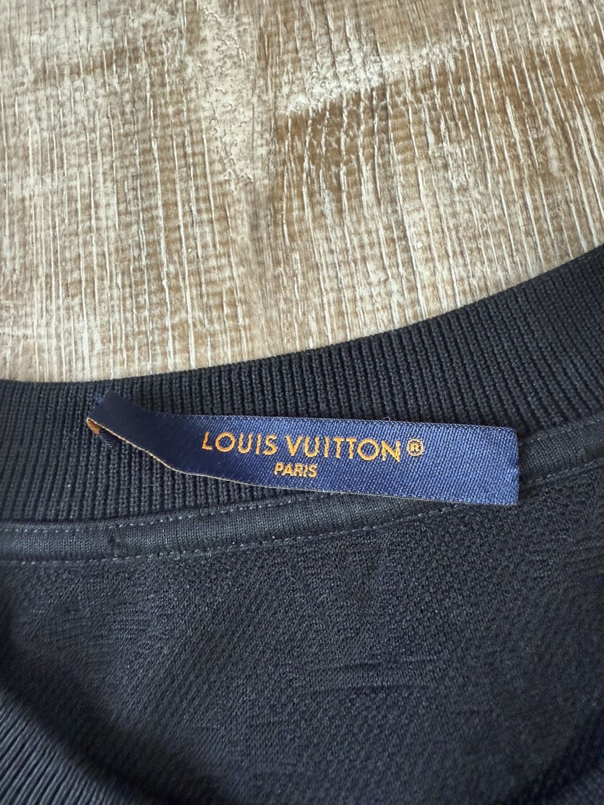 Louis Vuitton Louis Vuitton Signature 3D Pocket Monogram Tee Size US S / EU 44-46 / 1 - 3 Thumbnail