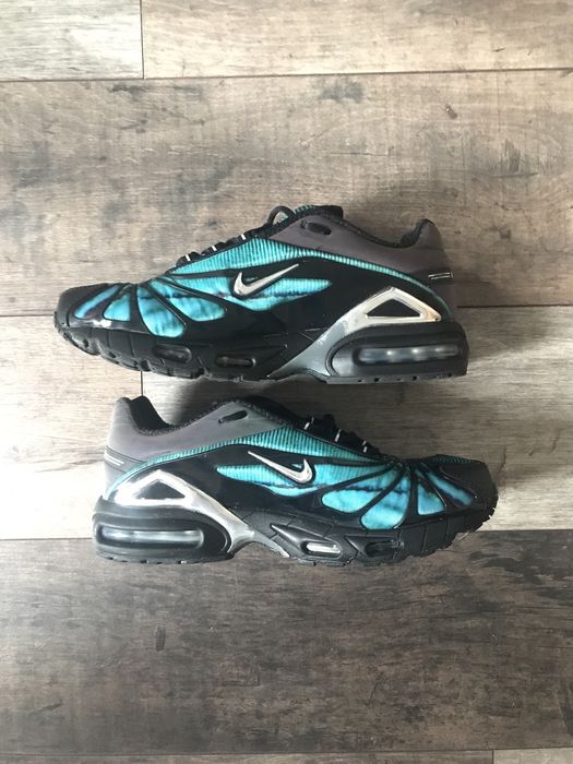 skepta tailwind blue