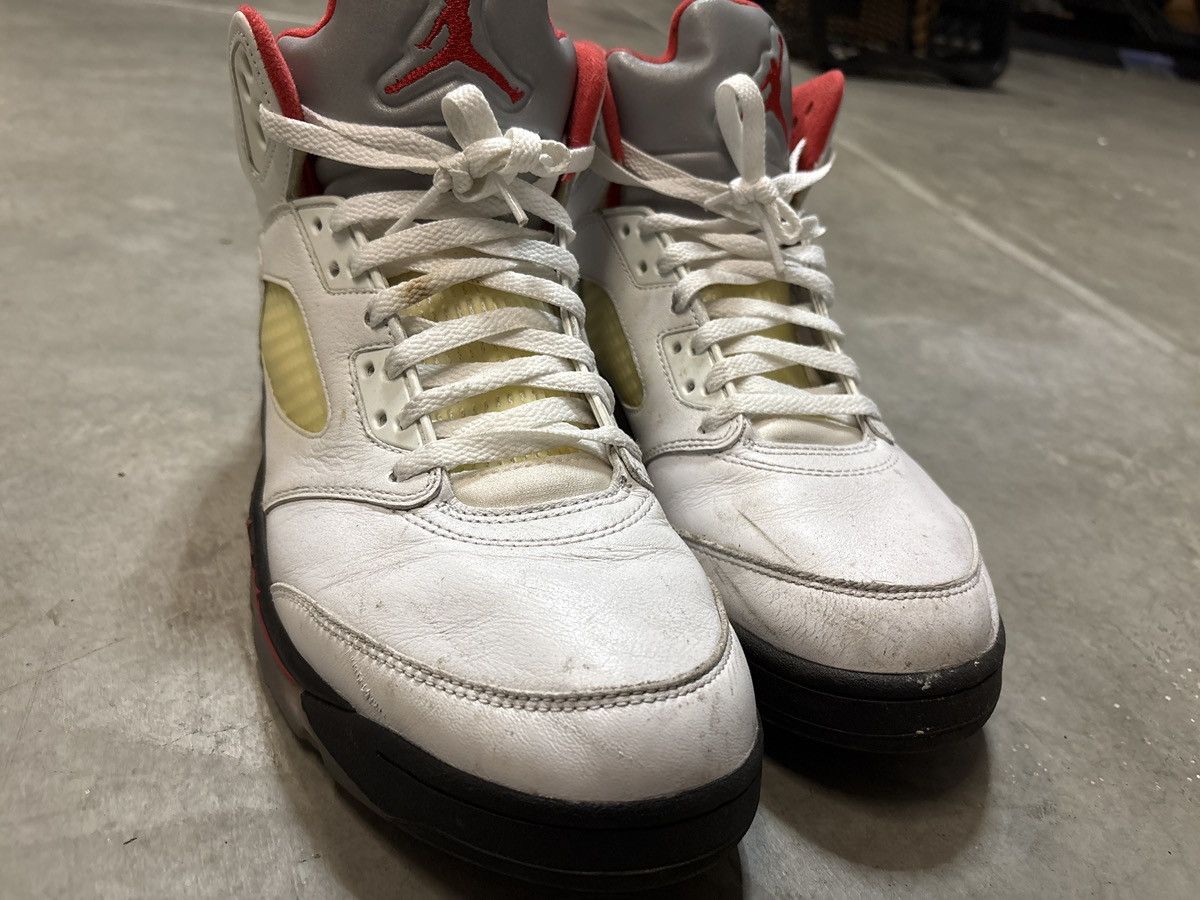 Jordan Brand Jordan 5 “White Fire Red” Size US 11 / EU 44 - 6 Thumbnail