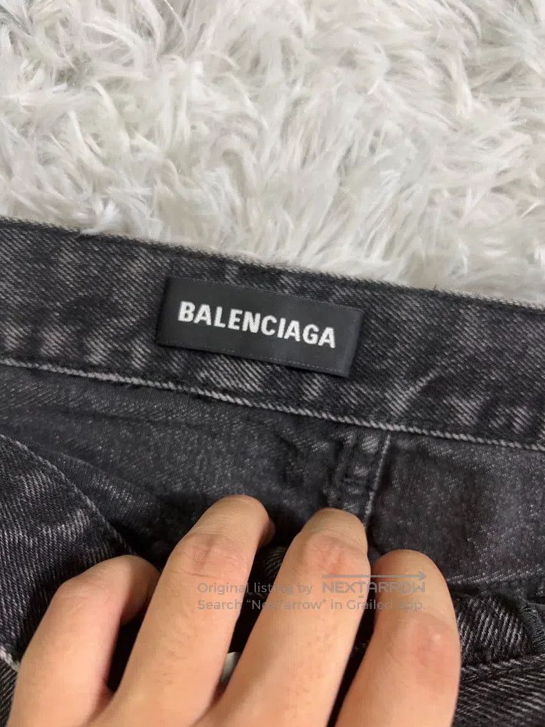Balenciaga Balenciaga Shorts Size 32 Size US 32 / EU 48 - 4 Thumbnail