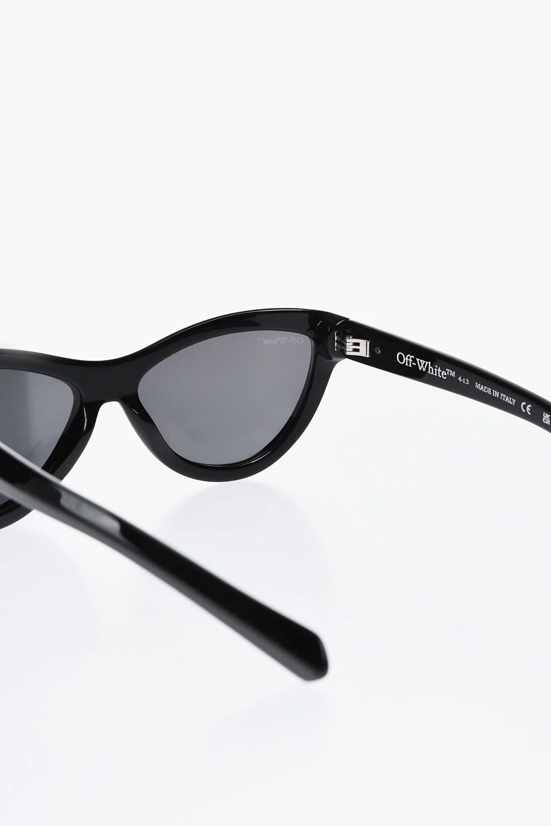 Off-White og1mm0426 Size: OS / Sunglasses in Black Size ONE SIZE - 3 Thumbnail