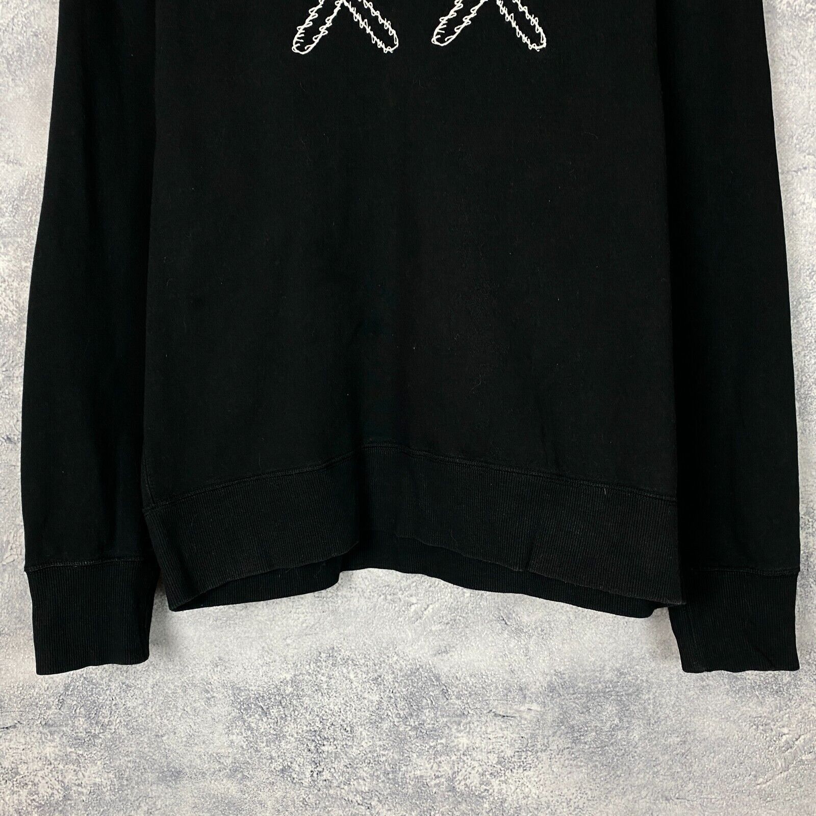Uniqlo Uniqlo Kaws Sesame Street Sweatshirt Men's Size M Black ` Size US M / EU 48-50 / 2 - 3 Thumbnail