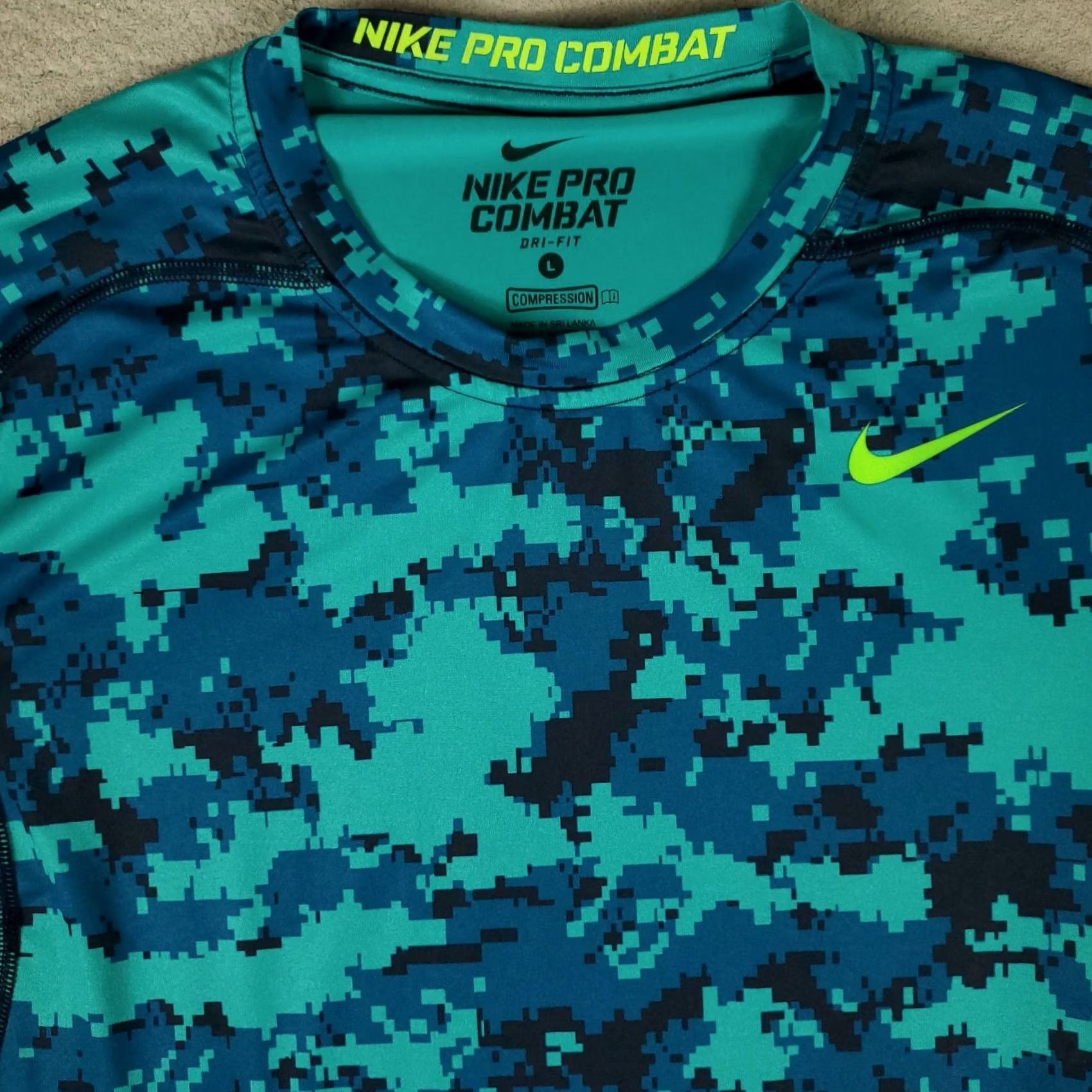 Adidas Adidas T Shirt Mens Large Blue Pixel Camo Pro Combat Compression Short Sleeve Shirt Size US L / EU 52-54 / 3 - 2 Thumbnail