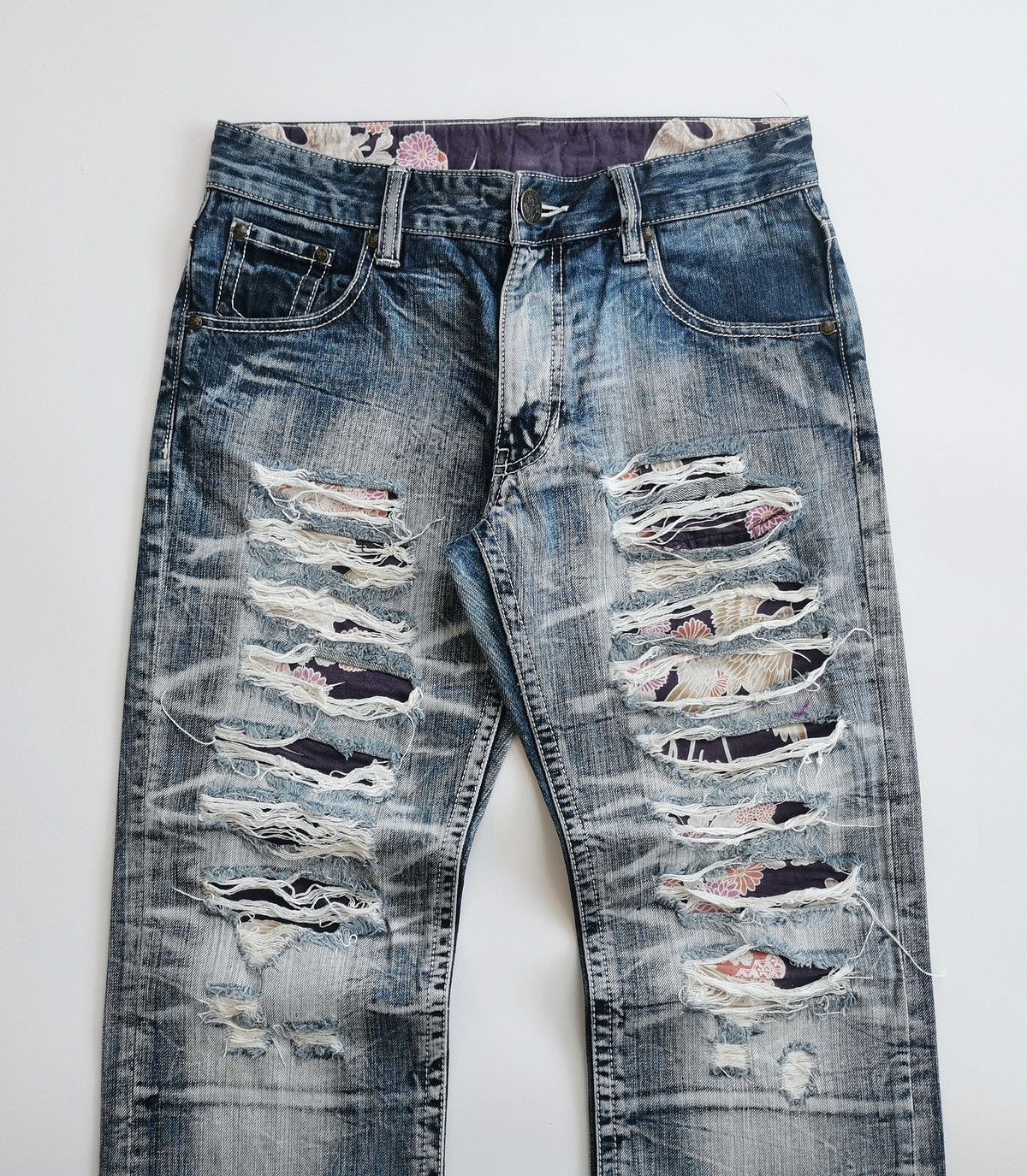 Karakuri Tamashii Pattern Fabric Patches Distressed Denim Jeans Size US 30 / EU 46 - 1 Thumbnail