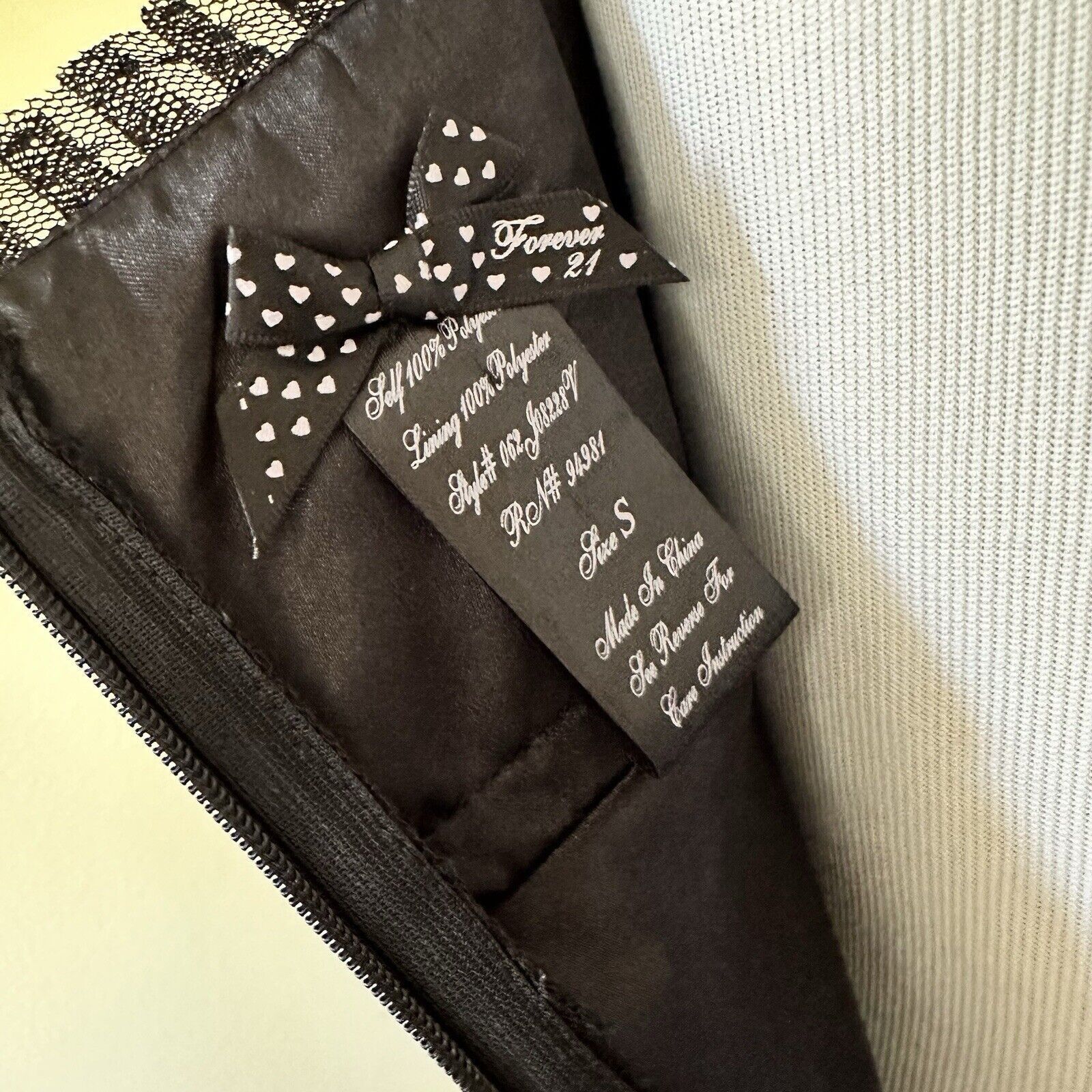 Forever 21 Forever 21 Y2K Mesh Sequin Tiered Cocktail Dress Black US S Size S / US 4 / IT 40 - 9 Thumbnail