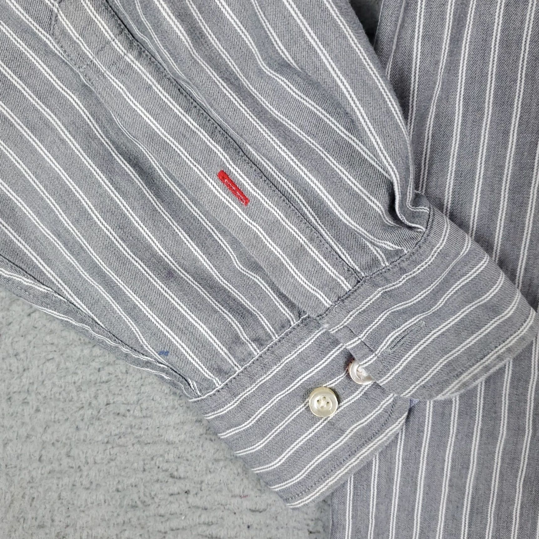 Tommy Hilfiger Tommy Hilfiger Shirt Adult 2XL Gray Striped Cotton Button-Up Pockets Mens Size US XXL / EU 58 / 5 - 3 Thumbnail