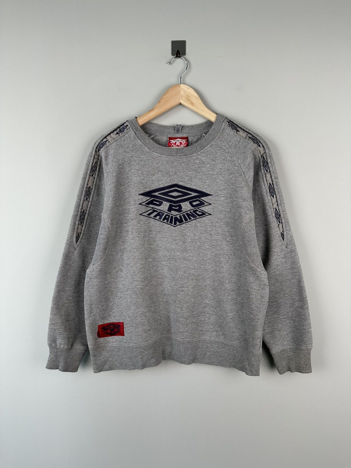 Umbro × Vintage Vintage Y2k Umbro Pro Training Sweatshirt Oversized Size US S / EU 44-46 / 1 - 1 Thumbnail