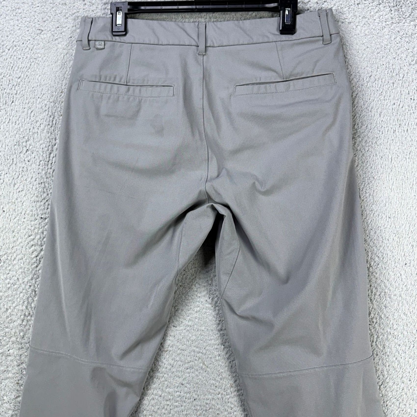 Lululemon Lululemon Pants Golf Chino Mens 32 Gray Performance Tech Stretch Pocket Logo Shirt Size US 32 / EU 48 - 2 Thumbnail