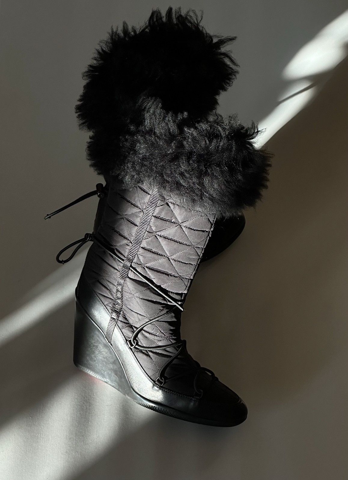Prada *sz39.5* PRADA 2006 Fur Padded Logo Boots Vintage Leather Size US 9.5 / IT 39.5 - 19 Thumbnail