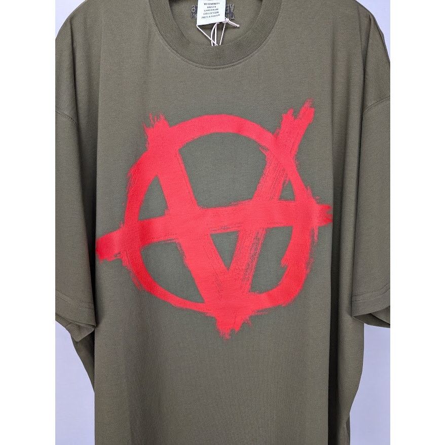 Vetements o1rshd1 T-Shirt Tee in Khaki Size US L / EU 52-54 / 3 - 5 Thumbnail