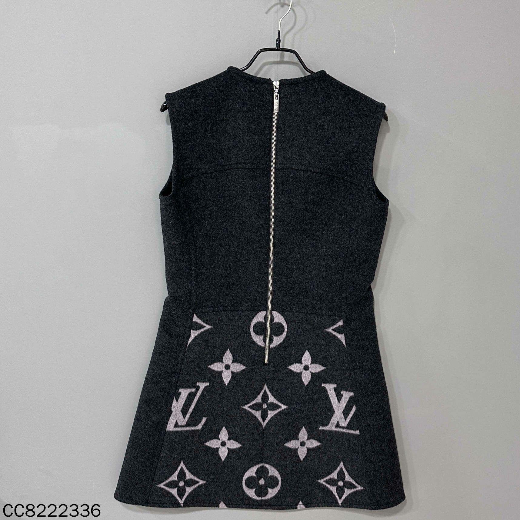 Louis Vuitton Louis Vuitton Jacket S Women Size S / US 4 / IT 40 - 1 Thumbnail