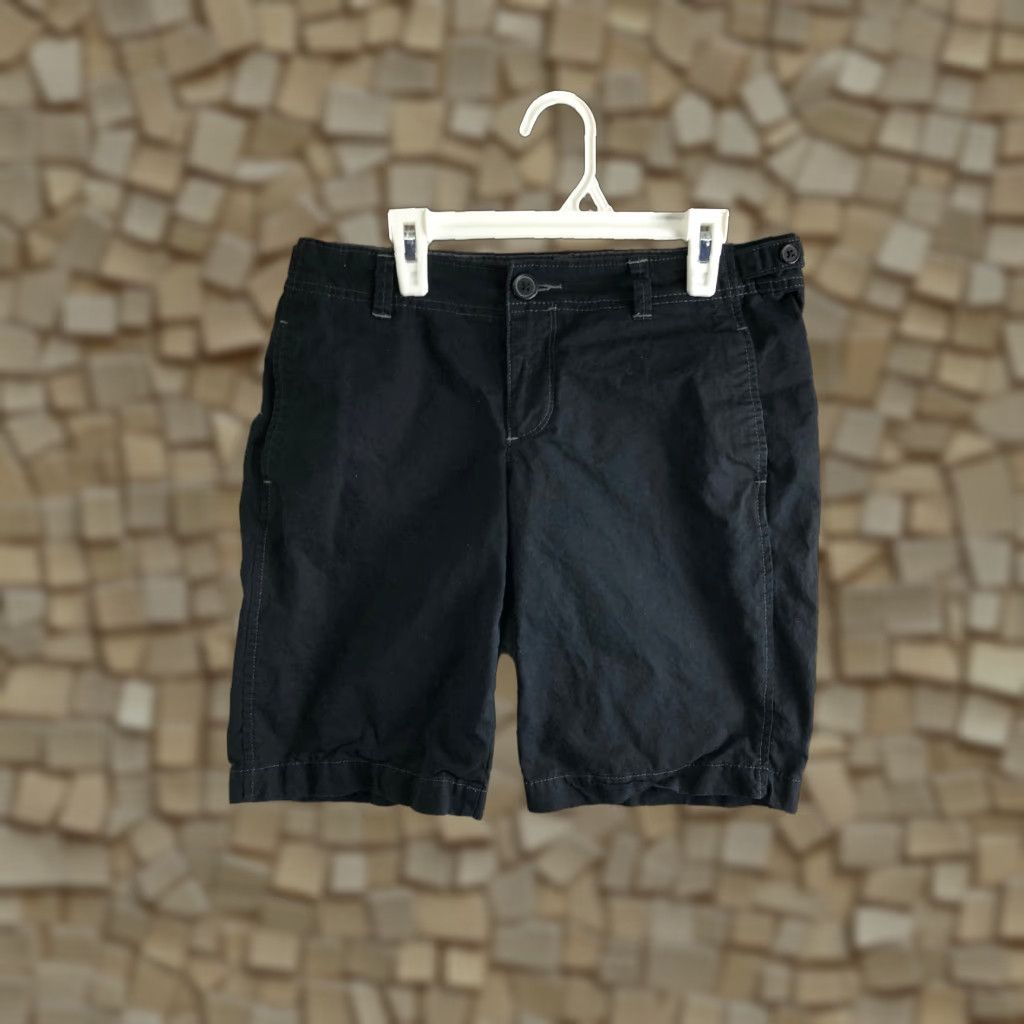 Old Navy Old Navy Womens Bermuda Shorts Mid Rise Dark Wash Black Cotton 2 Regular 28in Inseam 7in 5-Pocket Denim Casual Vintage N/A Size 26" / US 2 / IT 38 - 1 Thumbnail
