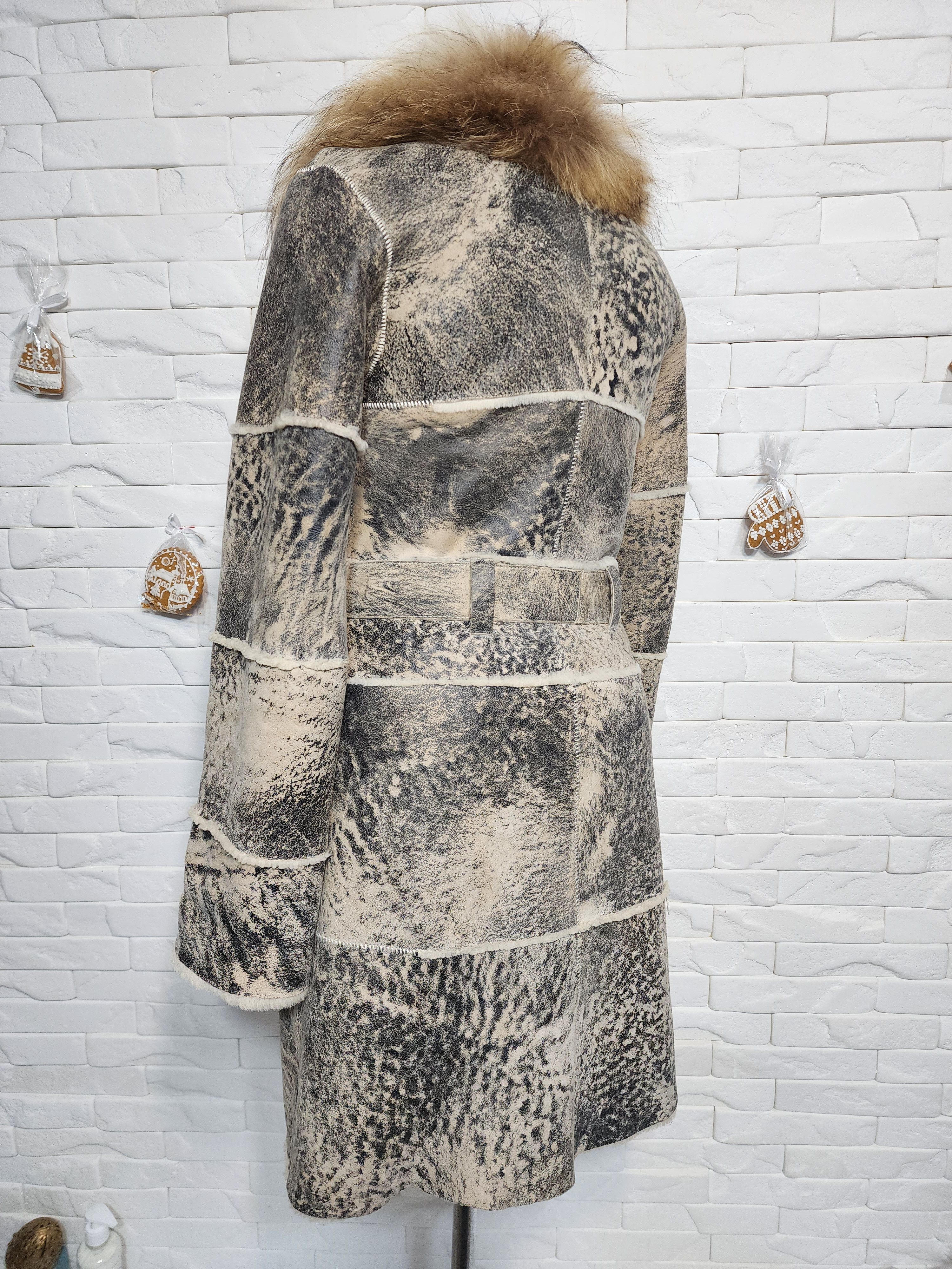 Furla Gray Sheepskin Coat: Women's Fur Collar Winter Coat Size S / US 4 / IT 40 - 6 Thumbnail