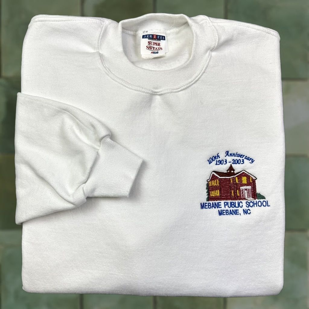 Jerzees VINTAGE Jerzees Public School NC Crewneck Sweatshirt 2X Women White Embroidered 90s Plus Size Pullover Size XXL / US 16-18 / IT 52-54 - 1 Thumbnail
