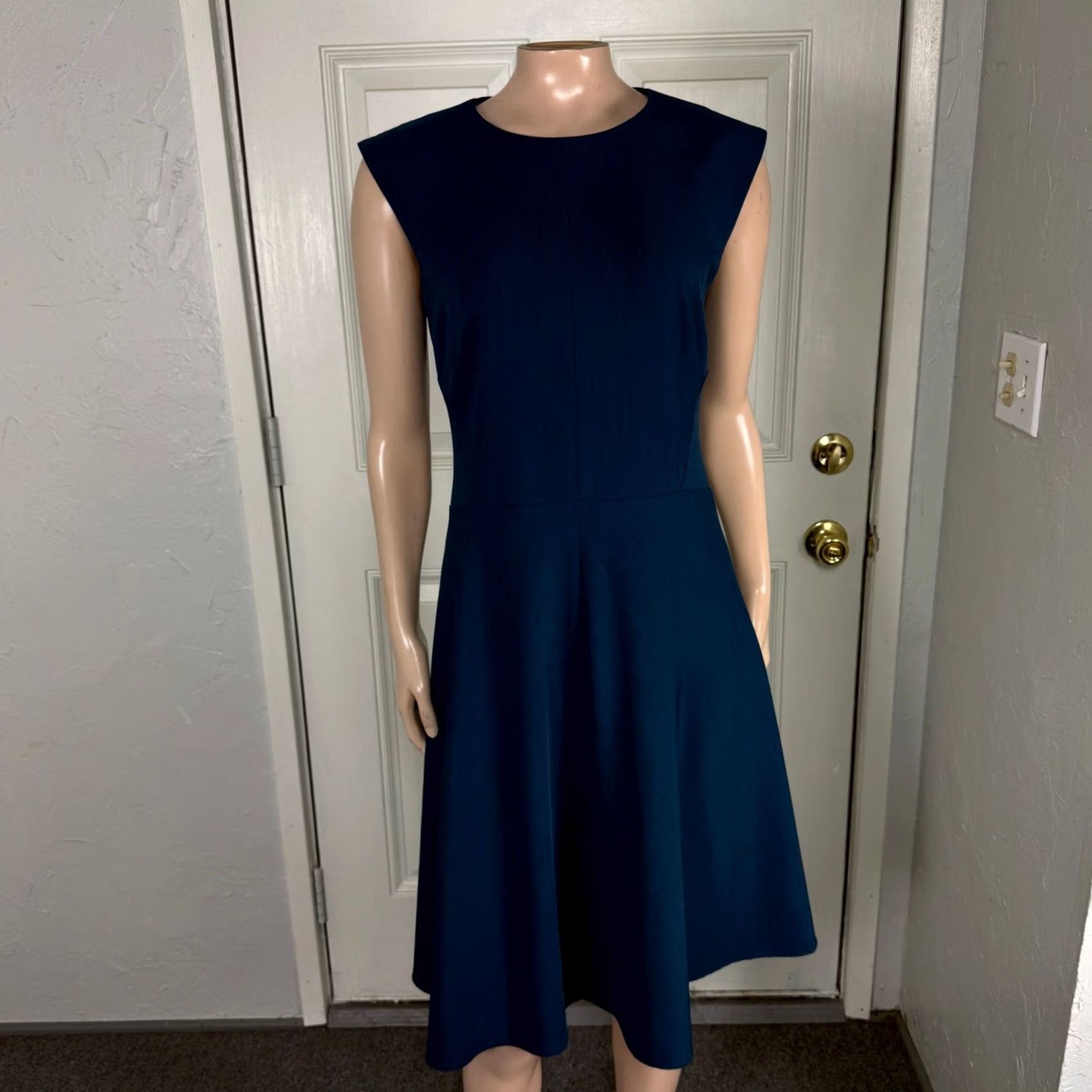 M.M.LaFleur M.M. Lafleur Dress 4 Blue Stretch Casual Polyester Crew Sleeveless Women's Q30 Size S / US 4 / IT 40 - 2 Thumbnail