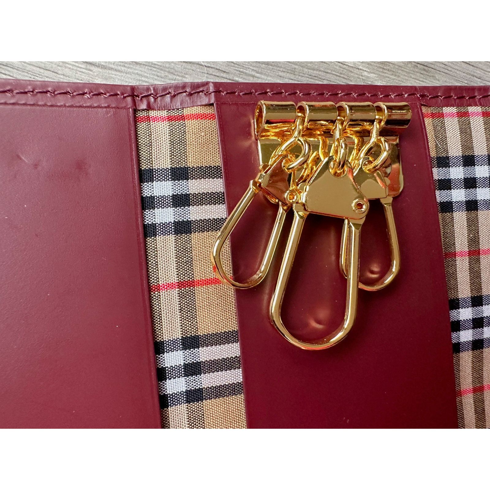 Burberry Burberry Burgundy Leather Key Holder with Nova Check Accent Size ONE SIZE - 10 Thumbnail