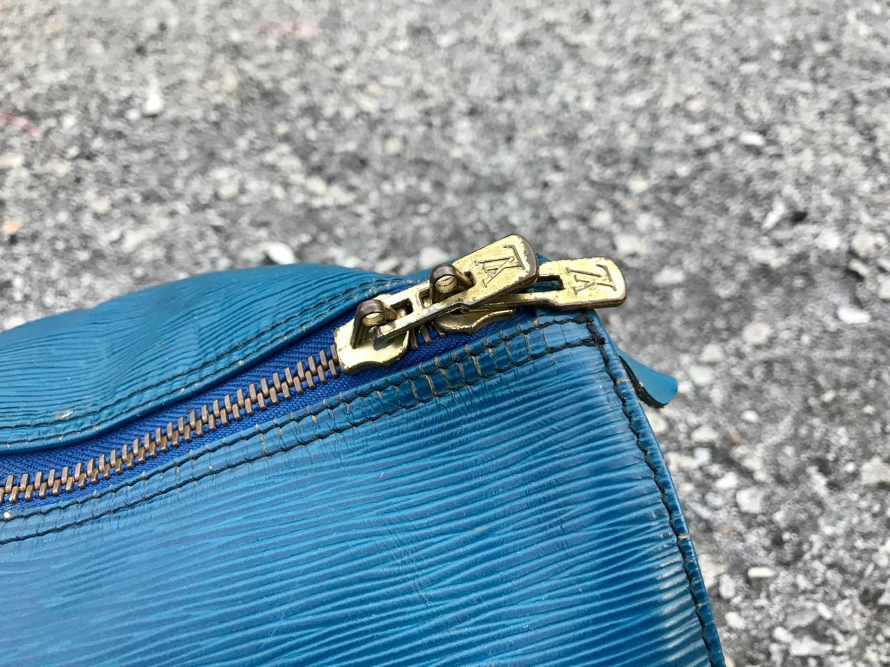 Louis Vuitton Authentic Vintage Louis Vuitton Keepall 50 Epi Travel Bag Size ONE SIZE - 10 Thumbnail
