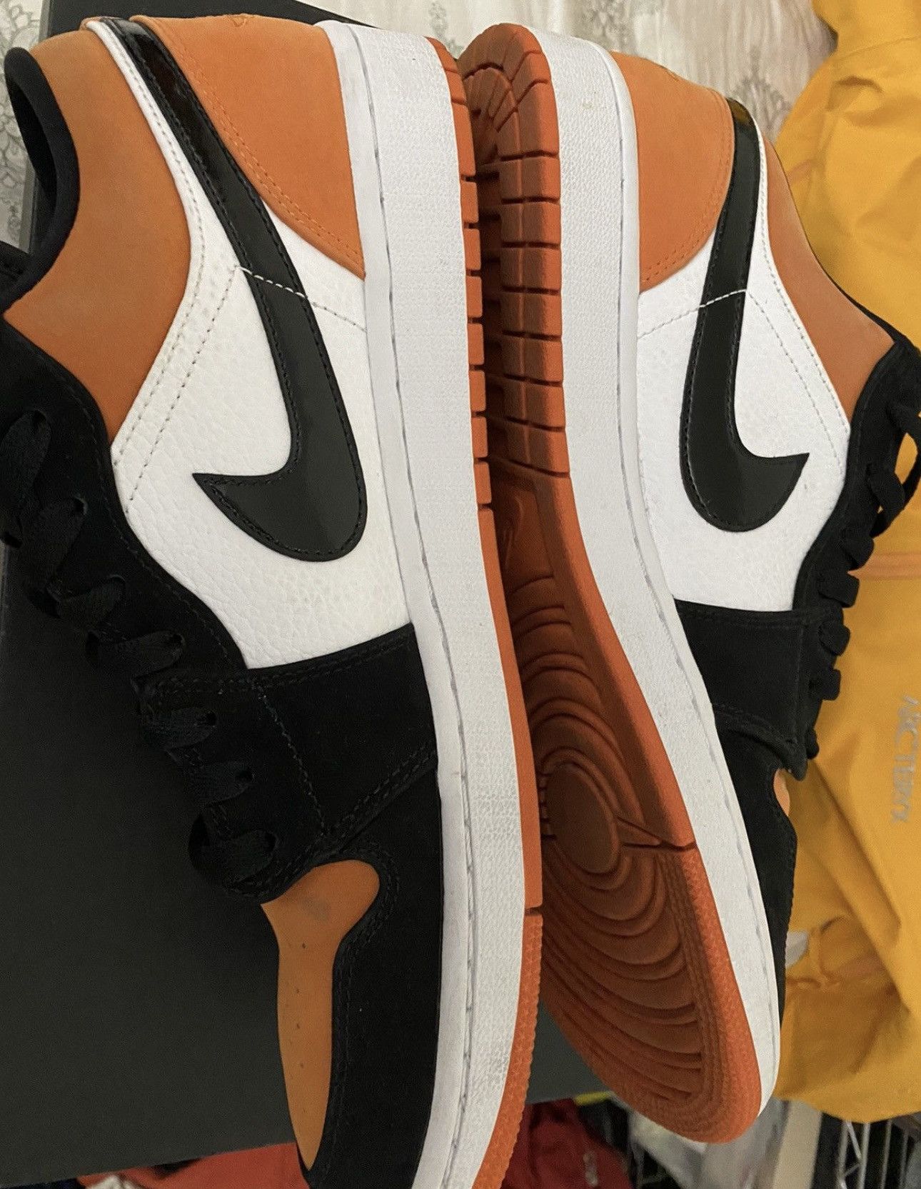Jordan Brand Air Jordan 1 Low Shattered Backboard Size 12 Size US 12 / EU 45 - 5 Thumbnail