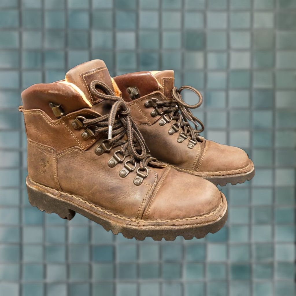 VINTAGE Timberland Boots Women's 6M Brown Leather Hiking Ankle