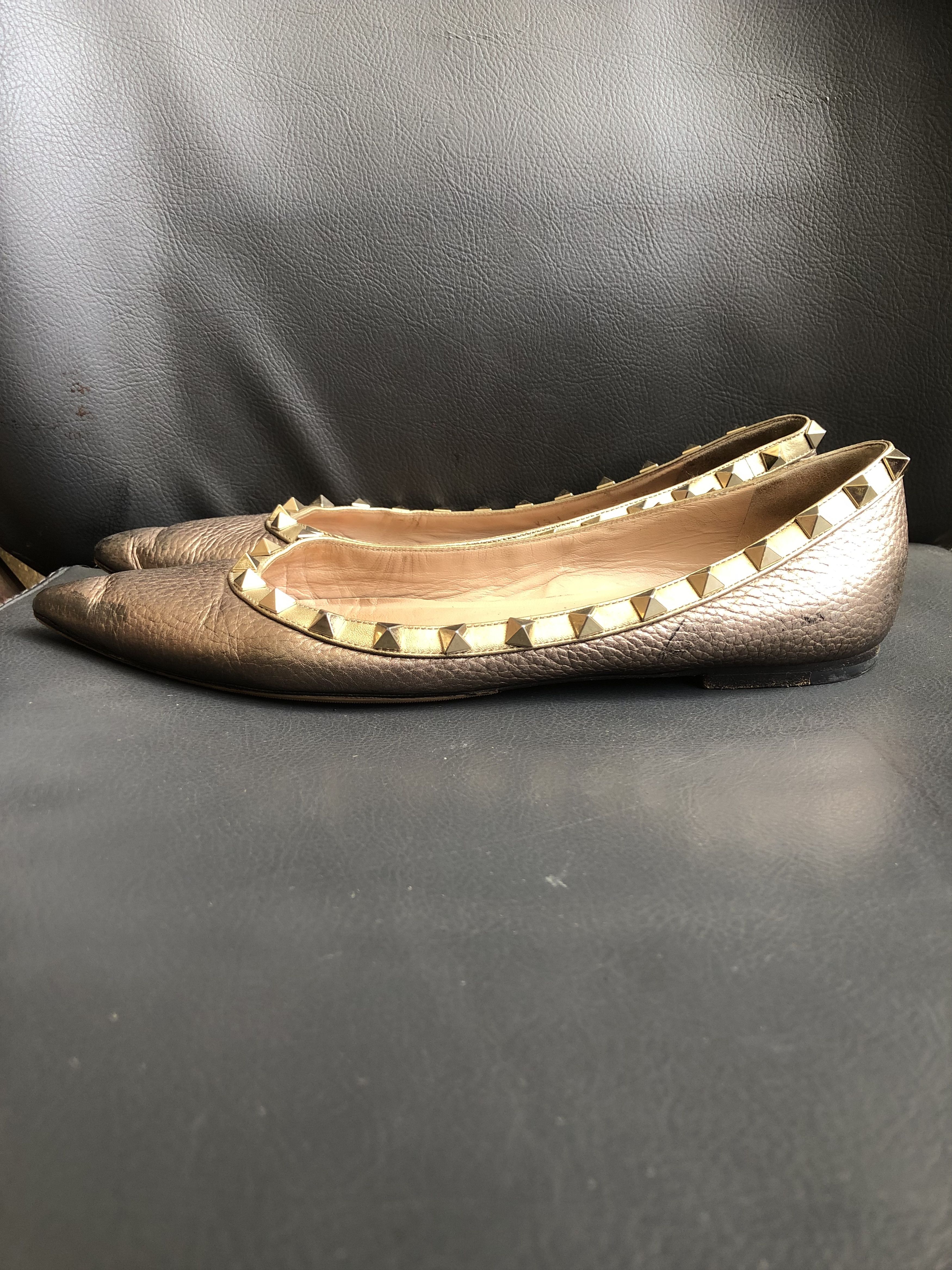 Giovanni Valentino Valentino Garavani Gray Women’s Rockstudded Flats Size 38 Size US 8 / IT 38 - 3 Thumbnail