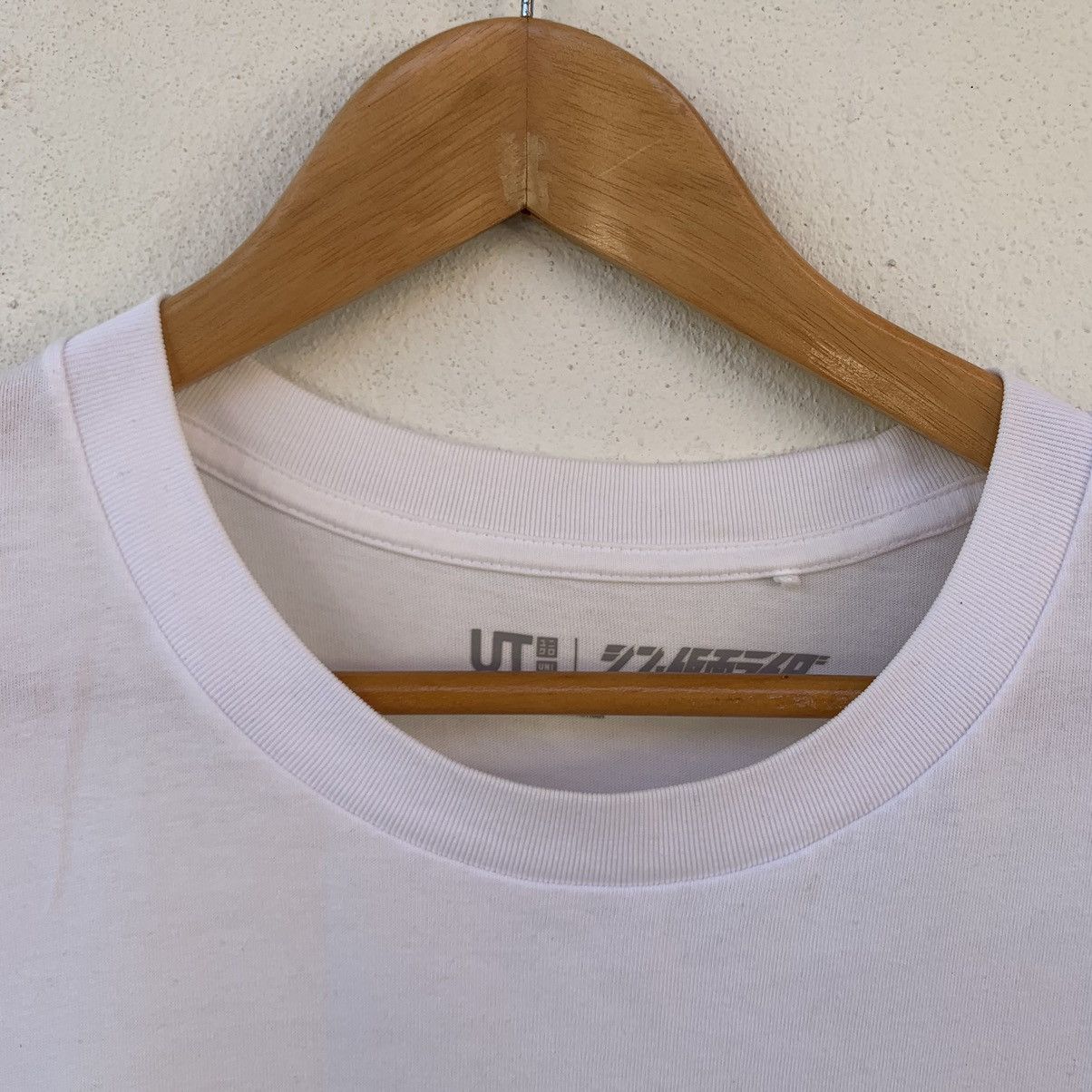 Uniqlo Masked Rider Shin Kamen Rider Movie Tee Size US XL / EU 56 / 4 - 4 Thumbnail