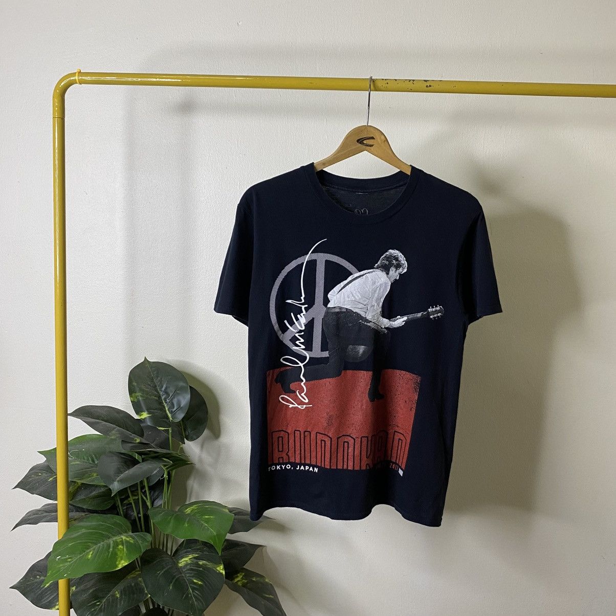 Band Tees Paul McCartney Live In Budokan Tokyo Japan Merchandise Tee Size US S / EU 44-46 / 1 - 1 Thumbnail